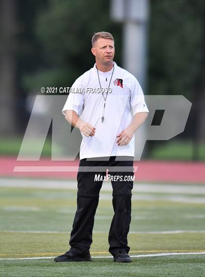 Thumbnail 3 in Warren Hills Regional @ Rahway photogallery.