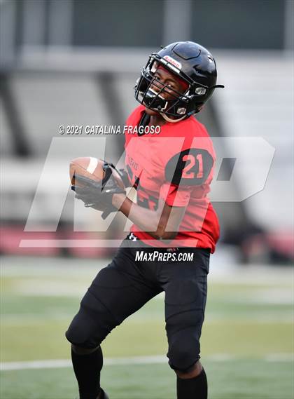 Thumbnail 1 in Warren Hills Regional @ Rahway photogallery.