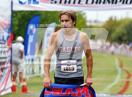 Thumbnail 2 in UIL Cross Country 3A Finals (5K) photogallery.
