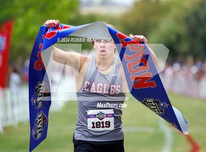 Thumbnail 3 in UIL Cross Country 3A Finals (5K) photogallery.