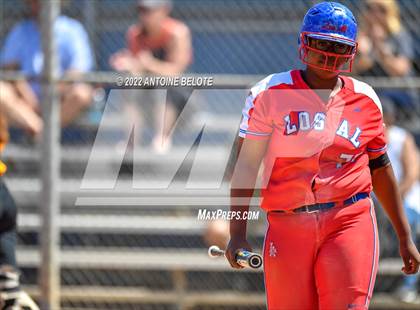 Thumbnail 3 in Los Alamitos vs. Foothill photogallery.