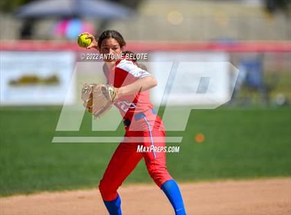 Thumbnail 1 in Los Alamitos vs. Foothill photogallery.