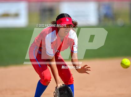 Thumbnail 3 in Los Alamitos vs. Foothill photogallery.