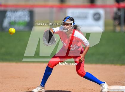 Thumbnail 1 in Los Alamitos vs. Foothill photogallery.