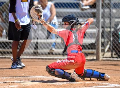 Thumbnail 3 in Los Alamitos vs. Foothill photogallery.