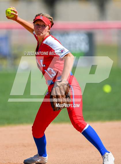 Thumbnail 3 in Los Alamitos vs. Foothill photogallery.