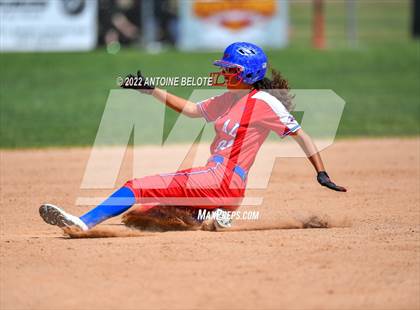 Thumbnail 2 in Los Alamitos vs. Foothill photogallery.