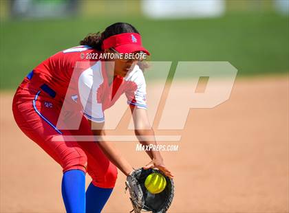Thumbnail 2 in Los Alamitos vs. Foothill photogallery.