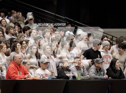 Thumbnail 1 in East St. Louis vs. Sacred Heart-Griffin (IHSA 3A Super Sectional) photogallery.