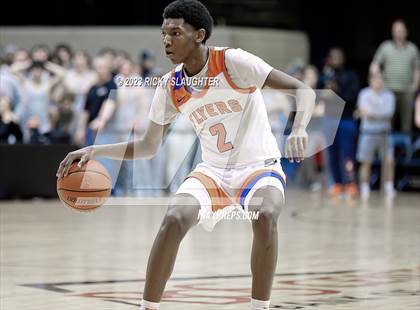 Thumbnail 2 in East St. Louis vs. Sacred Heart-Griffin (IHSA 3A Super Sectional) photogallery.
