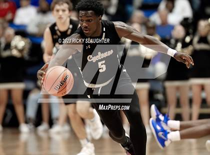 Thumbnail 2 in East St. Louis vs. Sacred Heart-Griffin (IHSA 3A Super Sectional) photogallery.