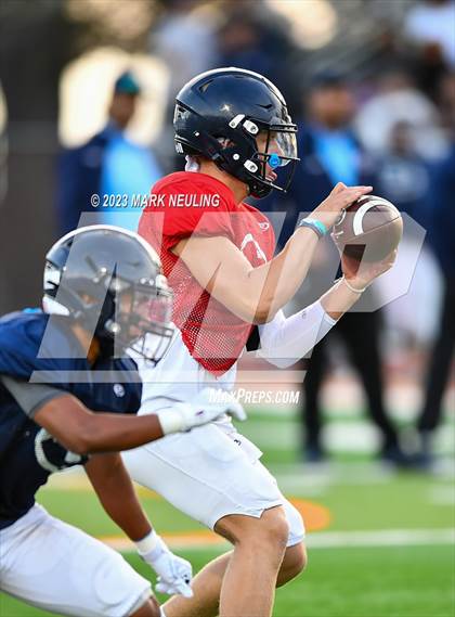 Thumbnail 3 in Bellarmine College Prep vs. Sacred Heart Prep (Scrimmage) photogallery.