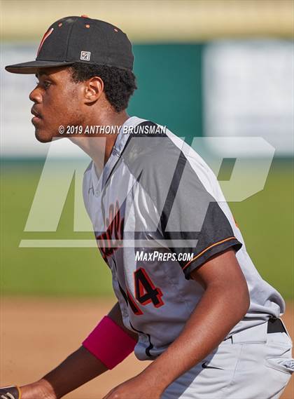 Thumbnail 2 in Vacaville vs. Elk Grove (Albie Aware Benefit) photogallery.