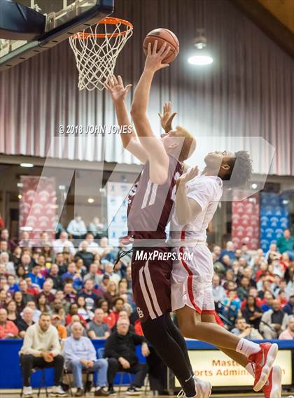 Thumbnail 2 in Bergen Catholic vs. Don Bosco Prep (Bergen County Jamboree Final) photogallery.