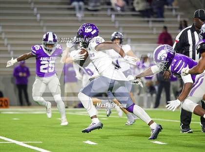 Thumbnail 1 in Angleton vs. College Station (UIL 5A D1 Area Playoff) photogallery.