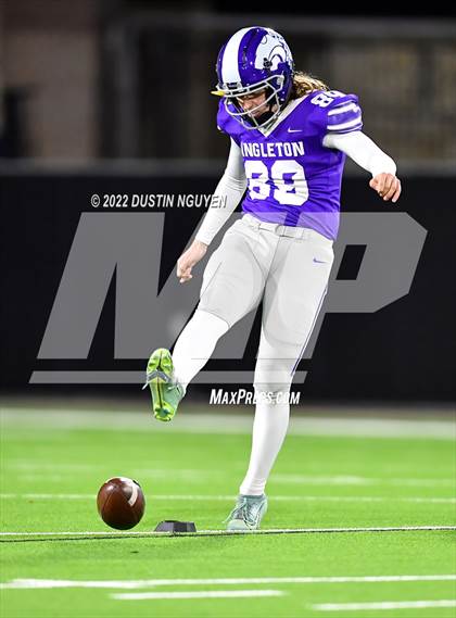 Thumbnail 2 in Angleton vs. College Station (UIL 5A D1 Area Playoff) photogallery.