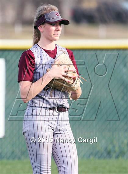 Thumbnail 3 in Laredo LBJ vs. Uvalde (Uvalde Lobo Tournament) photogallery.