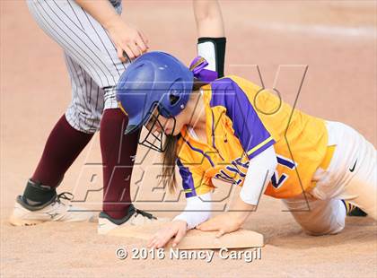 Thumbnail 2 in Laredo LBJ vs. Uvalde (Uvalde Lobo Tournament) photogallery.