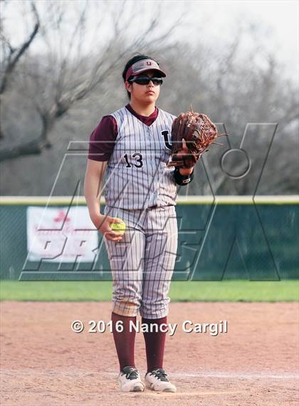 Thumbnail 1 in Laredo LBJ vs. Uvalde (Uvalde Lobo Tournament) photogallery.