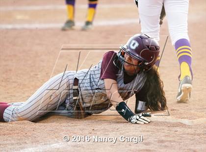 Thumbnail 1 in Laredo LBJ vs. Uvalde (Uvalde Lobo Tournament) photogallery.