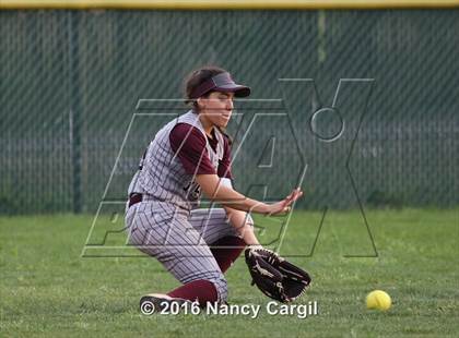 Thumbnail 2 in Laredo LBJ vs. Uvalde (Uvalde Lobo Tournament) photogallery.