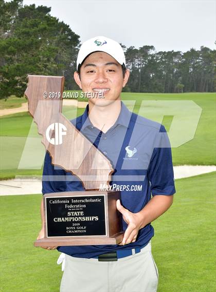 Thumbnail 2 in CIF State Boys Golf Championships photogallery.