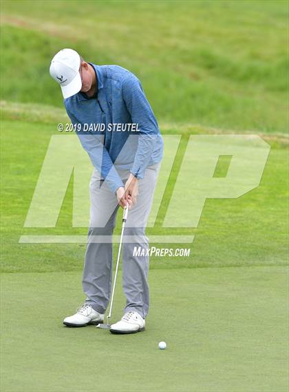 Thumbnail 1 in CIF State Boys Golf Championships photogallery.