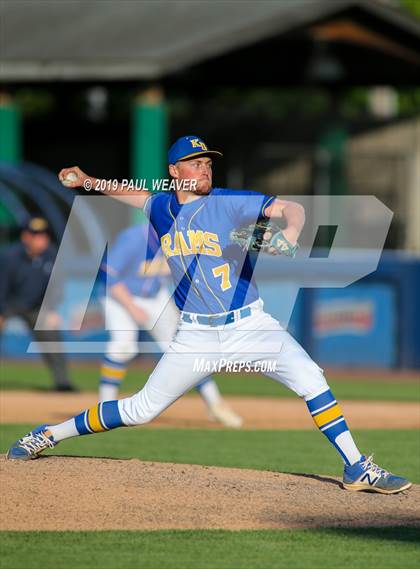 Thumbnail 2 in Kennard-Dale vs Selinsgrove (PIAA 4A First Round) photogallery.