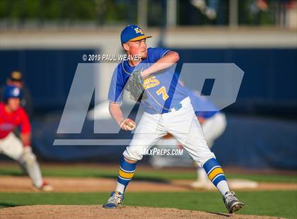 Thumbnail 1 in Kennard-Dale vs Selinsgrove (PIAA 4A First Round) photogallery.
