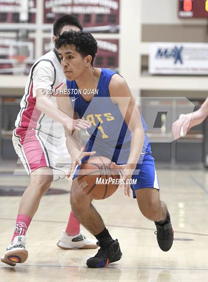 Thumbnail 2 in Brawley vs Rancho Mirage (Rancho Mirage Holiday Invitational) photogallery.