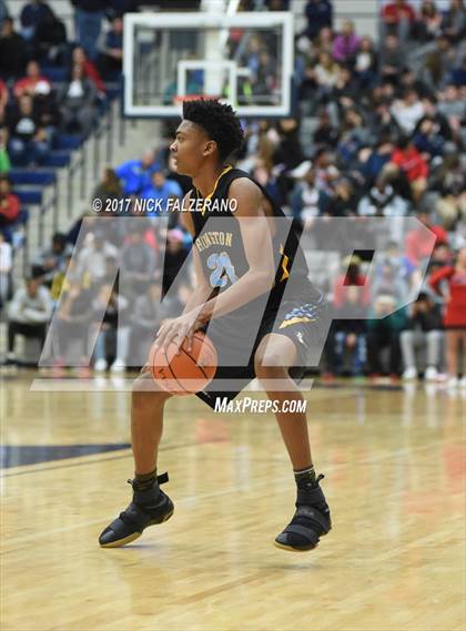 Thumbnail 3 in Huntington St. Joseph Prep vs. Wayne  photogallery.