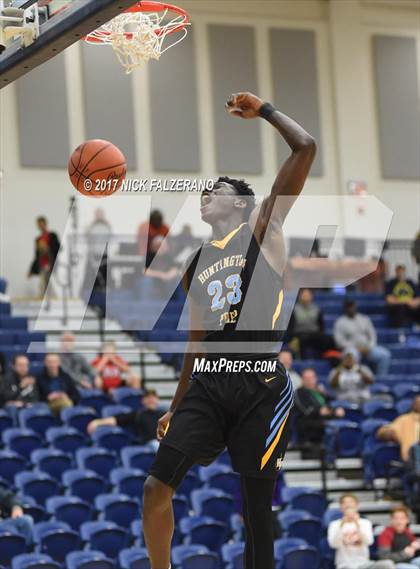 Thumbnail 1 in Huntington St. Joseph Prep vs. Wayne  photogallery.