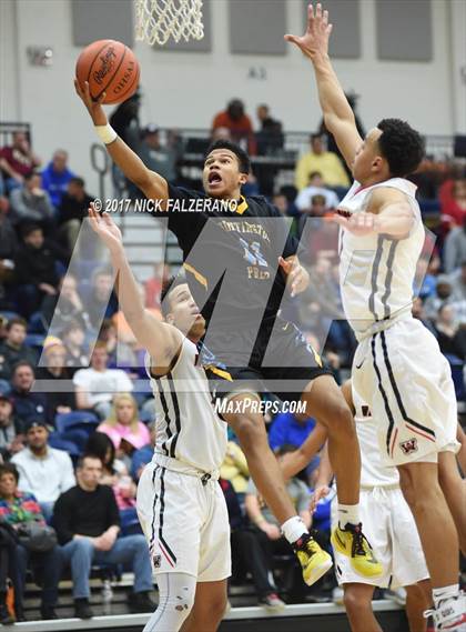 Thumbnail 2 in Huntington St. Joseph Prep vs. Wayne  photogallery.