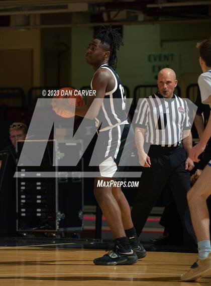 Thumbnail 1 in Haldane vs. Hamilton (NYSPHSAA Section 1 Class C Semifinal) photogallery.