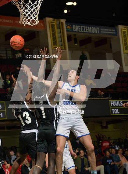 Thumbnail 3 in Haldane vs. Hamilton (NYSPHSAA Section 1 Class C Semifinal) photogallery.