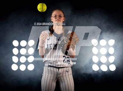 Thumbnail 3 in Jemison (Team & Individuals) photogallery.