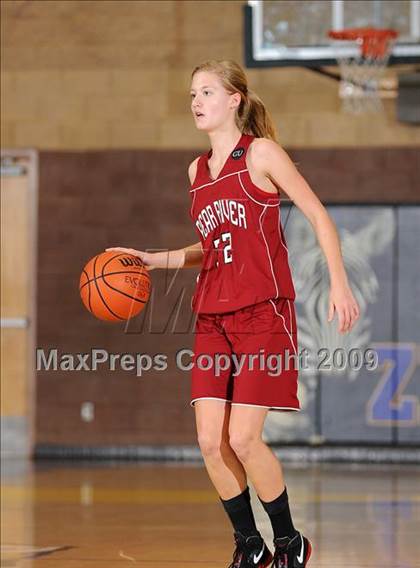 Thumbnail 1 in Bear River vs. Rio Americano (Lincoln Invitational) photogallery.
