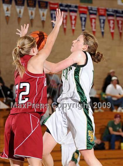 Thumbnail 1 in Bear River vs. Rio Americano (Lincoln Invitational) photogallery.