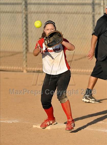 Thumbnail 2 in San Clemente vs. Lutheran (Woodbridge Classic) photogallery.