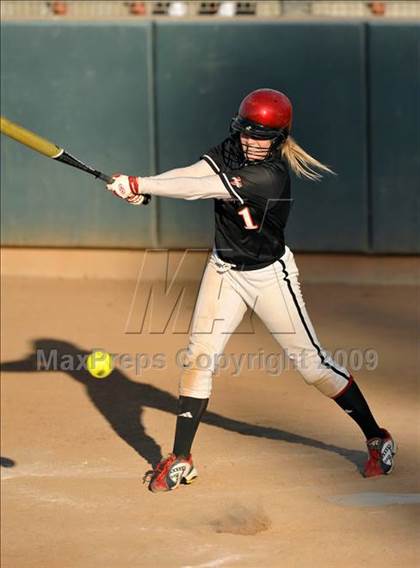 Thumbnail 3 in San Clemente vs. Lutheran (Woodbridge Classic) photogallery.