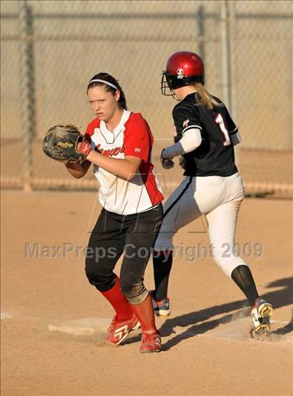 Thumbnail 3 in San Clemente vs. Lutheran (Woodbridge Classic) photogallery.