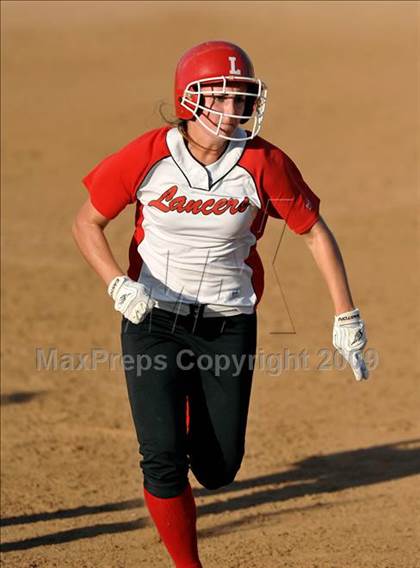 Thumbnail 3 in San Clemente vs. Lutheran (Woodbridge Classic) photogallery.
