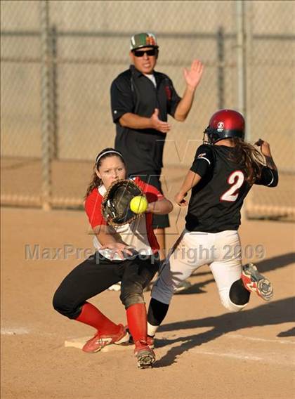 Thumbnail 2 in San Clemente vs. Lutheran (Woodbridge Classic) photogallery.