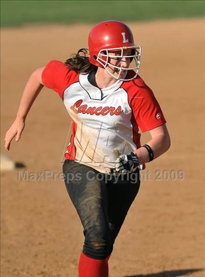 Thumbnail 2 in San Clemente vs. Lutheran (Woodbridge Classic) photogallery.