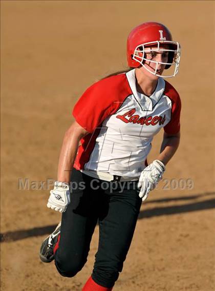 Thumbnail 2 in San Clemente vs. Lutheran (Woodbridge Classic) photogallery.