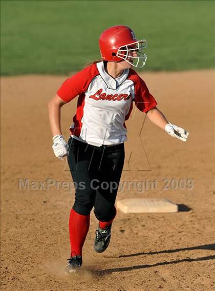 Thumbnail 1 in San Clemente vs. Lutheran (Woodbridge Classic) photogallery.