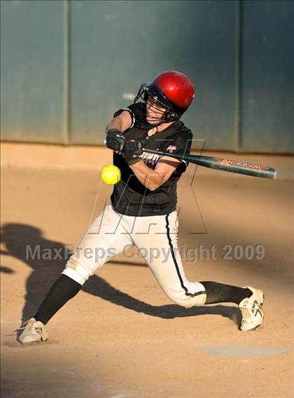 Thumbnail 3 in San Clemente vs. Lutheran (Woodbridge Classic) photogallery.