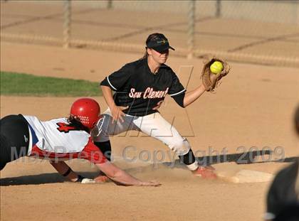 Thumbnail 2 in San Clemente vs. Lutheran (Woodbridge Classic) photogallery.