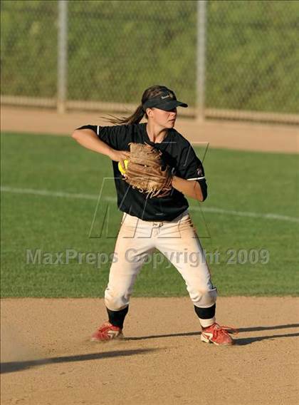 Thumbnail 3 in San Clemente vs. Lutheran (Woodbridge Classic) photogallery.