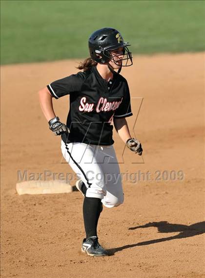 Thumbnail 2 in San Clemente vs. Lutheran (Woodbridge Classic) photogallery.